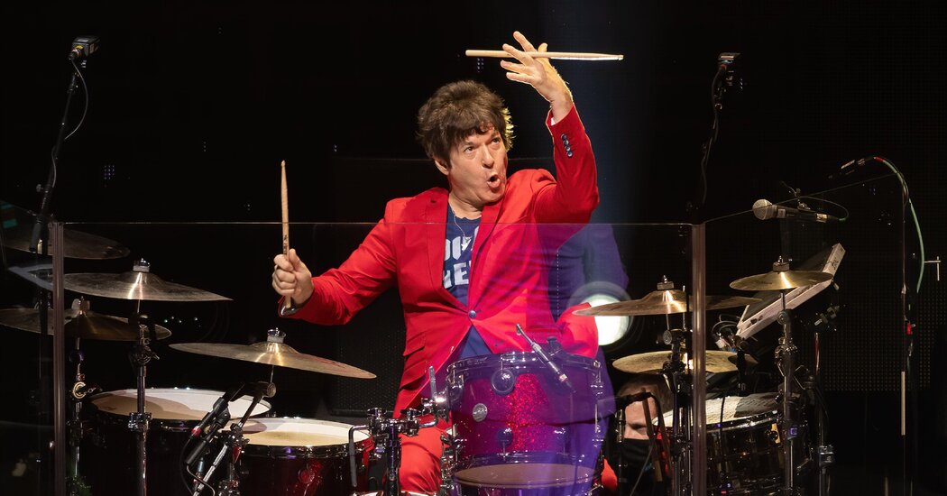 Clem Burke, Versatile, Hard-Driving Drummer for Blondie, Dies at 70
