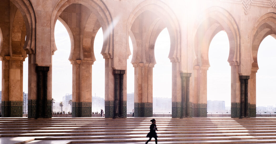 No Phone, No Internet: A First-Time Visit to Casablanca