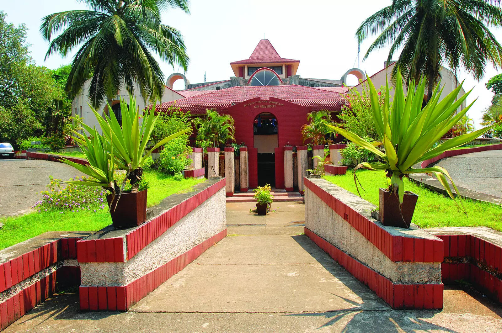 High court rules Goa University’s affiliation fees are ‘GST-free’, ET Education