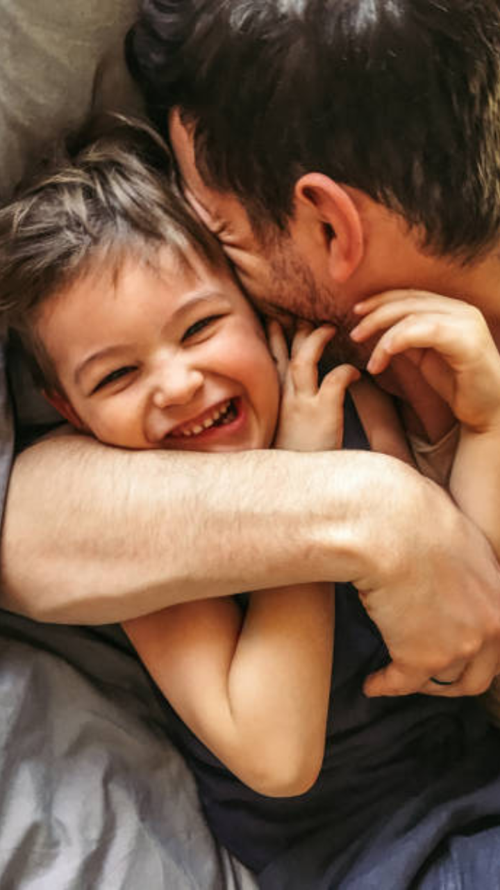10 habits of parents that boosts kids' confidence