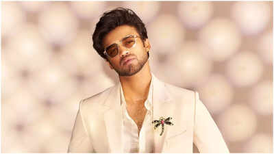 Babil Khan drops a hilarious video, talks about Akshay Kumar’s sanitary pad public service announcement, addresses his fake humility rumours | Hindi Movie News