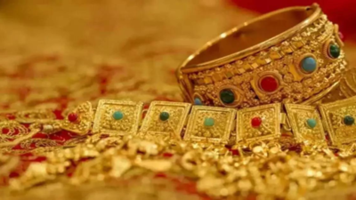 Gold prices breach record Rs 97,000/10g level in futures trade