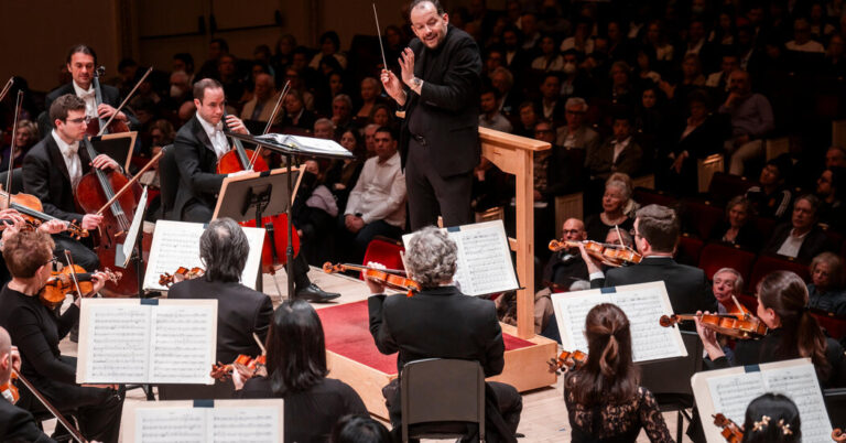 Shostakovich, Boston Symphony Style – The New York Times