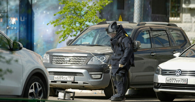 Senior Russian Officer Killed in Car Explosion Near Moscow