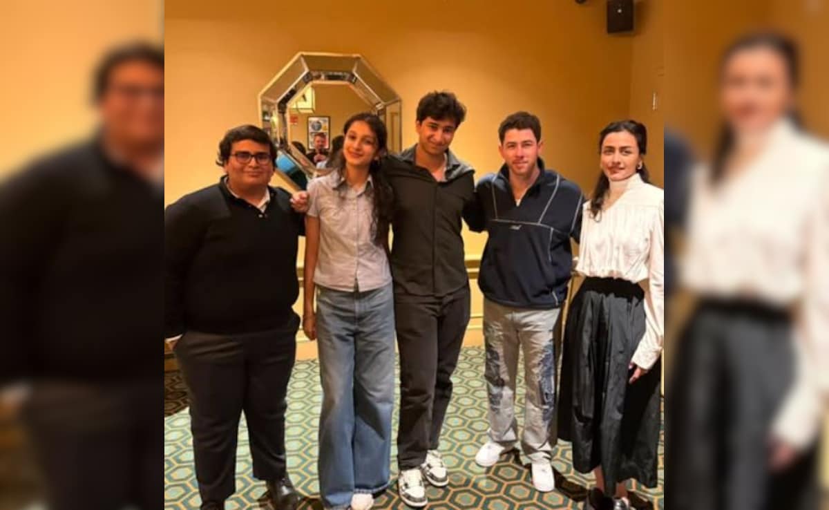 Namrata Shirodkar Watches Nick Jonas’s Broadway Show With Children, Thanks Priyanka Chopra