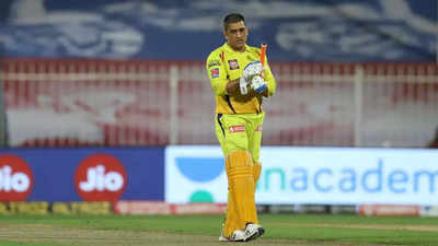 IPL: When MS Dhoni changed CSK’s team hotel over ‘food delivery’ – WATCH | Cricket News