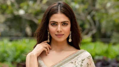 Malvika Mohanan says south’s ‘navel obsession’ is a real thing: ‘Was trolled so much for being skinny’ | Hindi Movie News