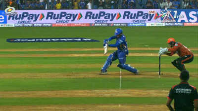 Varun Chakravarthy weighs in on controversial no-ball during MI vs SRH match | Cricket News