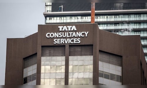 TCS slashes variable pay for senior employees for second quarter in a row