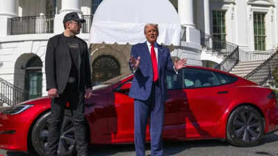 Musk’s Tesla gets lift as Trump cuts red tape on self-driving car rules to counter China
