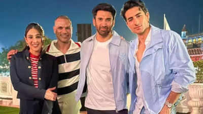 Aditya Roy Kapur, Sara Ali Khan, Ibrahim Ali Khan, and Shikhar Dhawan pose together in a rare pic, fans say Aditya is getting older | Hindi Movie News