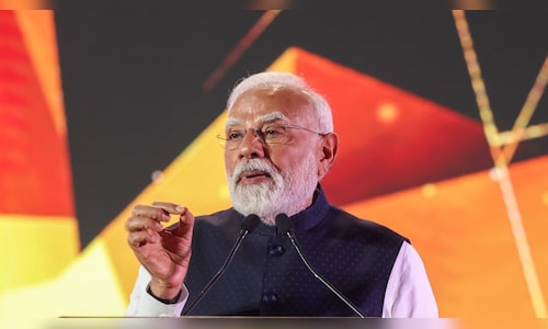 No need to search for Modi’s successor, Fadnavis tells Shiv Sena’s Raut