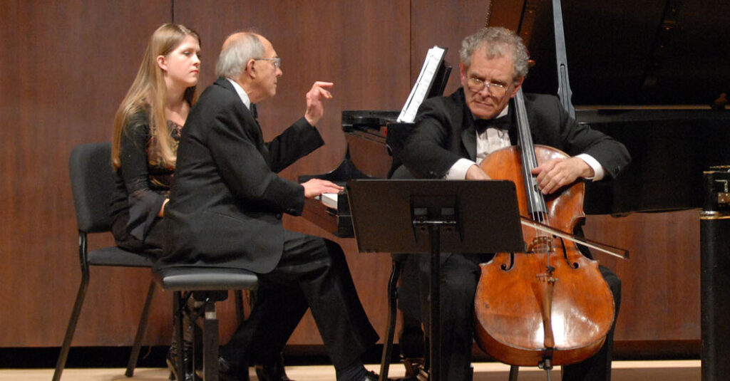 Joel Krosnick, Longtime Cellist of Juilliard String Quartet, Dies at 84