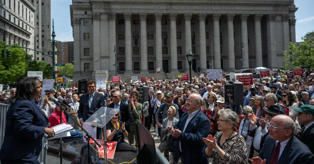 What Happened When Trump Altered the Deal With Law Firms and Universities