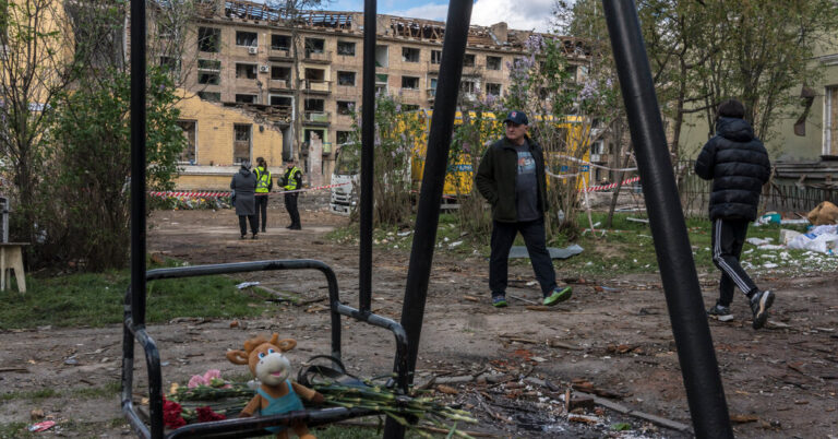 Trump Threatens More Sanctions on Russia if It Does Not Agree to an Extended Truce