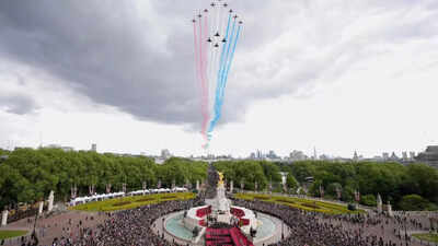 VE Day: UK celebrates 80 years since end of WWII with pride and pageantry