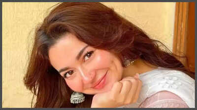 Pakistani actress Hania Aamir creates NEW Instagram account for Indian fans; team says ‘It wasn’t set to private yet’ |