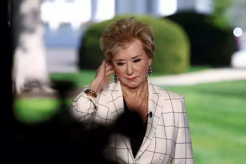 US Education secretary blasted for embarrassing grammatical errors in threatening letter to Harvard, ET Education