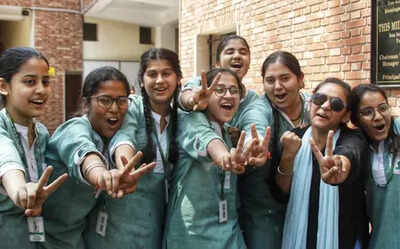 CBSE Class 10th Result 2025: Girls outperform boys by securing 95%, Check detailed gender-wise pass percentages