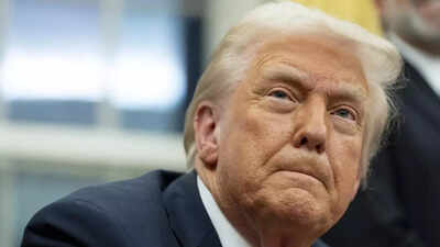 Donald Trump complains at intimate dinner he’s frustrated with Putin; his job this time is difficult than he thought