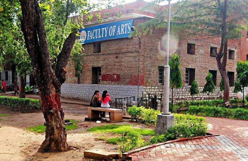 DU college asks students, staff to retweet VC posts, Education News, ET Education