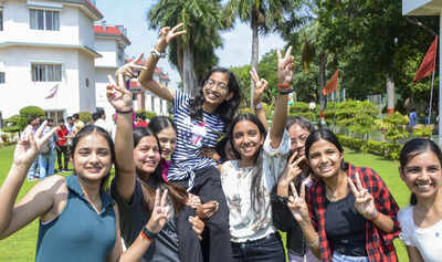 HPBOSE Class 12th Result 2025 Toppers: Mehak from Una district tops with 97.2%, all girls in top 3, details here