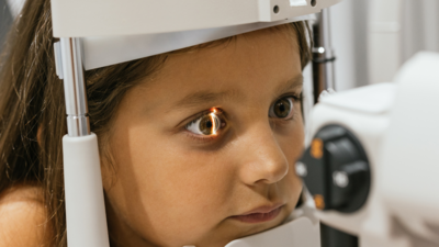 6 signs your child needs to see an eye doctor for glasses