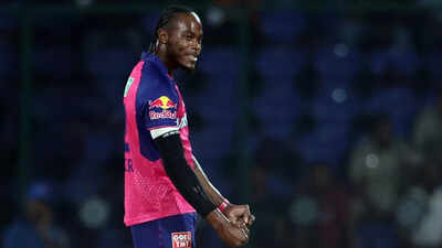 Jofra Archer mimics Ravindra Jadeja’s bowling and nails it perfectly – WATCH | Cricket News