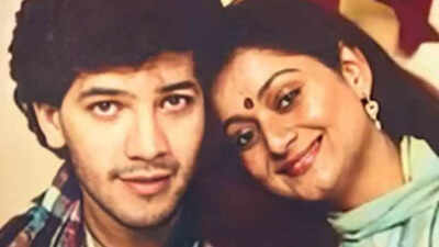 Zarina Wahab was apprehensive about telling Aditya Pancholi about her pregnancy; opens up on how her parents reacted to their inter-faith marriage | Hindi Movie News