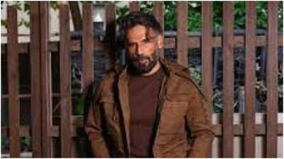 When Suniel Shetty talked about alleged rivalry with Akshay Kumar in the 90s: ‘I don’t decide who I want to pose with…’ | Hindi Movie News