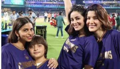 Suhana Khan turns 25: Ananya Panday, Shanaya Kapoor, Navya Nanda shower BFF love on her special day | Hindi Movie News