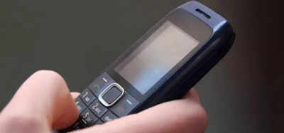 From distraction to danger: The national reckoning over cellphones in US schools