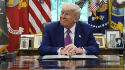 After raising 0 million in political donations, Donald Trump eyes  billion war chest for midterms