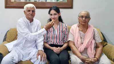 Harshita Kadian from Rohtak secures All India Rank 3 in CDS exam 2025