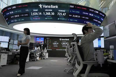 Global markets were mixed, but the FTSE 100 and Hang Seng rose after Trump postponed EU tariffs. US futures surge ahead of consumer data. | Business