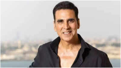 Akshay Kumar gets asked about his fees for ‘Housefull 5’, his response will leave you in splits – WATCH VIDEO | Hindi Movie News