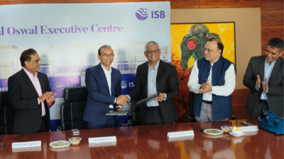 ISB gets its largest ever donation of Rs 100 crore from Motilal Oswal founders | India Business News