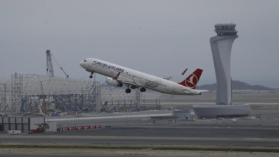 Turkiye set to fine flyers who get up before plane stops