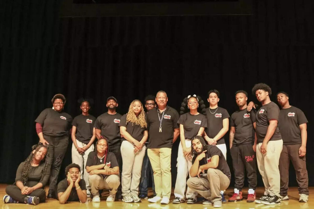 Special Tony Award for educators goes to NYC high school teacher who urges students to ‘step out the box’, ET Education