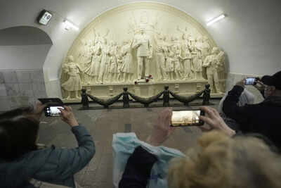 A statue of Stalin is unveiled in the Moscow subway as Russia tries to revive the dictator’s legacy | World News
