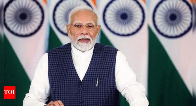 Kashmiri hoteliers want PM Modi to appeal tourists to visit Valley | India News