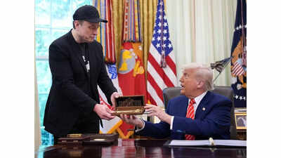 Elon Musk gets a special gift from Donald Trump that he says, he gives only to …