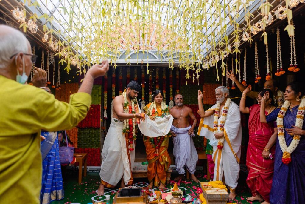 Say ‘I do’ at these off-beat wedding venues like vineyards, trains, and museums