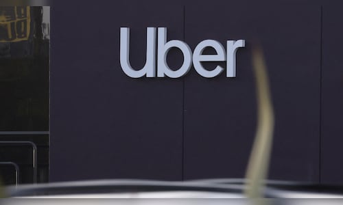 Uber posts quarterly bookings miss, citing less travel to US