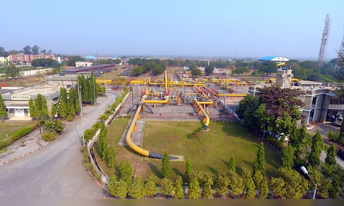 Gujarat State Petronet Q4 net down 54%, margin shrinks; declares dividend