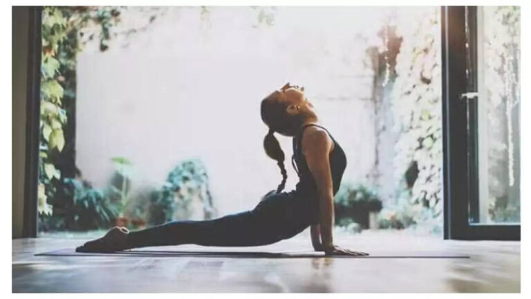 5 benefits of doing Surya Namaskar with the sunrise