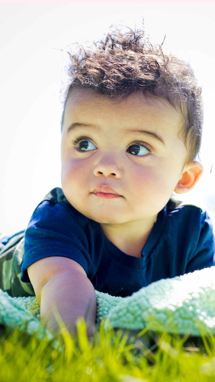 8 baby boy names inspired by Indian flowers