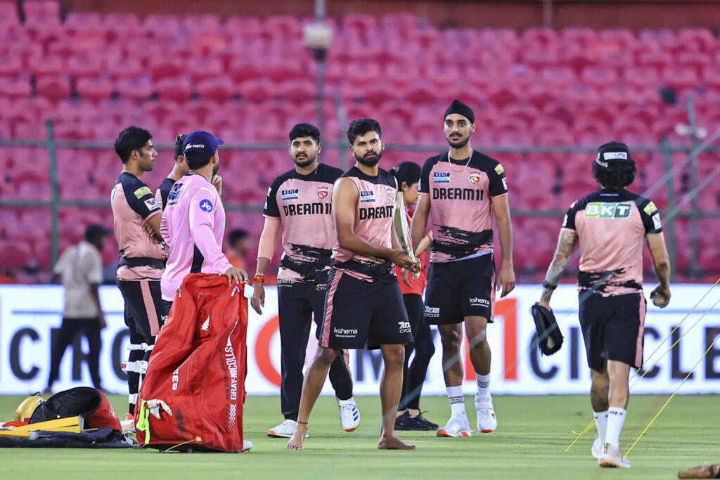 PBKS vs DC Live Score, IPL 2025: Delhi Capitals opt to bowl against Punjab Kings