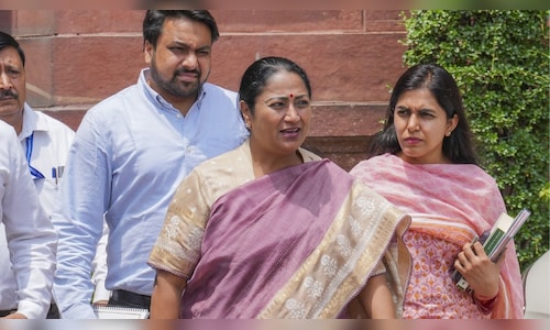 Delhi CM Rekha Gupta attacked during Jan Sunvai at her residence