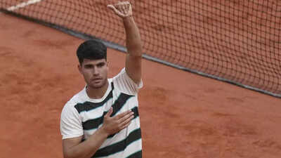 Watch: Carlos Alcaraz showcases incredible sportsmanship in conceding ‘shot of the day’ point | Tennis News